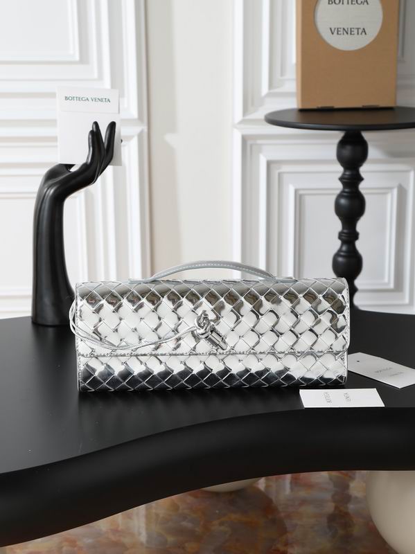 741511 31x13x3cm T15