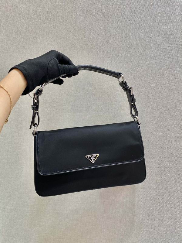 Axillary Pouch Original