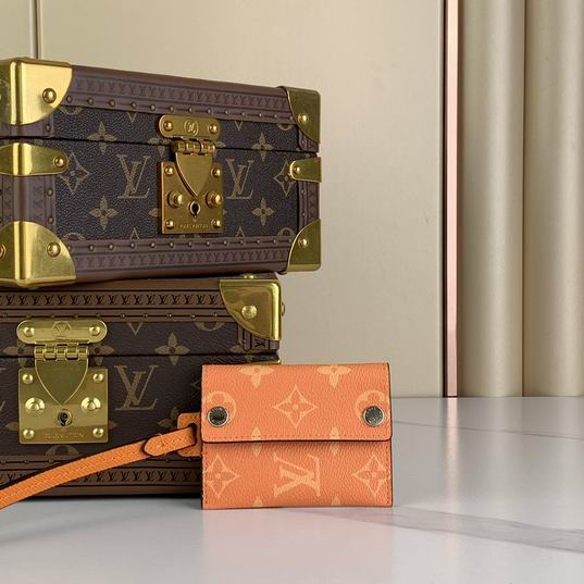 Necklace m83153 7.6x10x0.5cm gf1