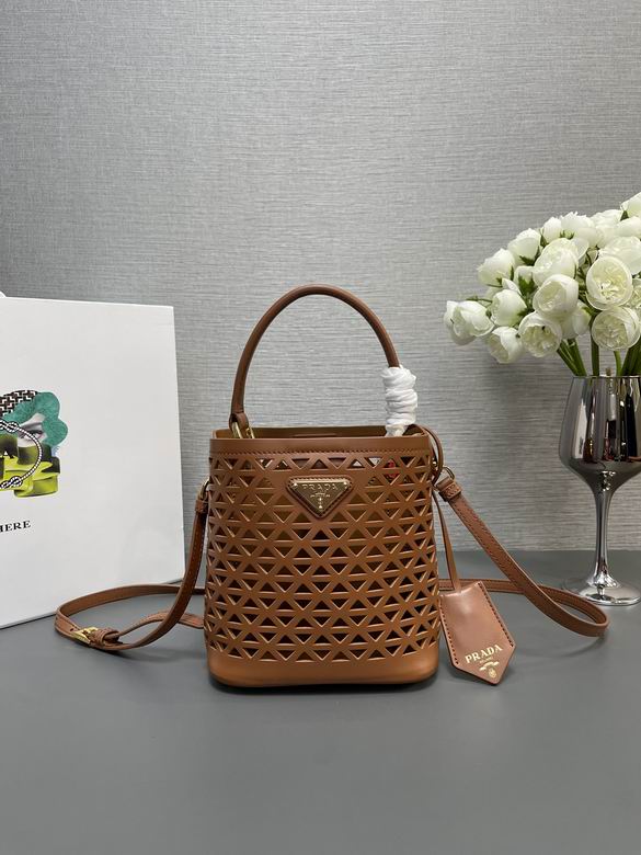 1BA217 18X17X10.5cm YG 2colour