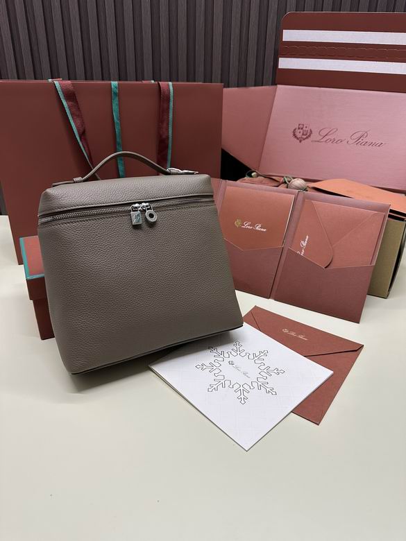 Extra Pocket L23.5 FAM6491 21X23.5X8cm LP 15