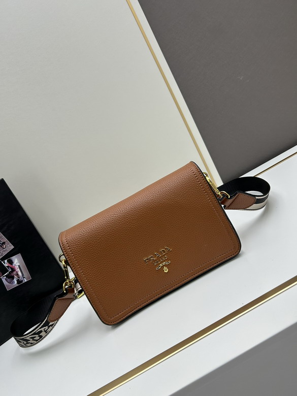 Prada 1BA106 22x14x8cm jj5