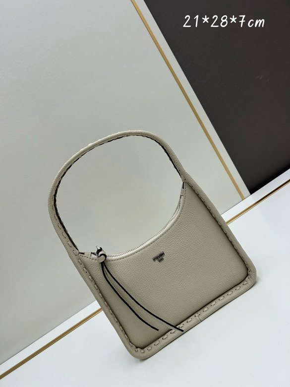 Fendi 21x28x7cm jj1