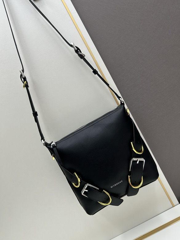 Givenchy 23x23x7cm jj