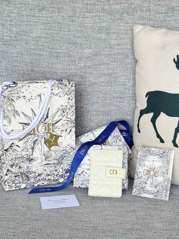 S5157 11X8X1.3cm YG 7