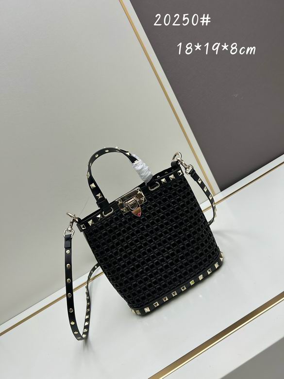 Rockstud 20250 18X19X8cm XMY 3colour