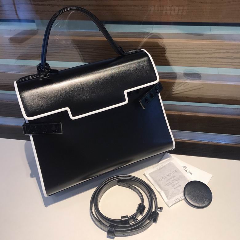 TP 28X21X11cm 082002 SS