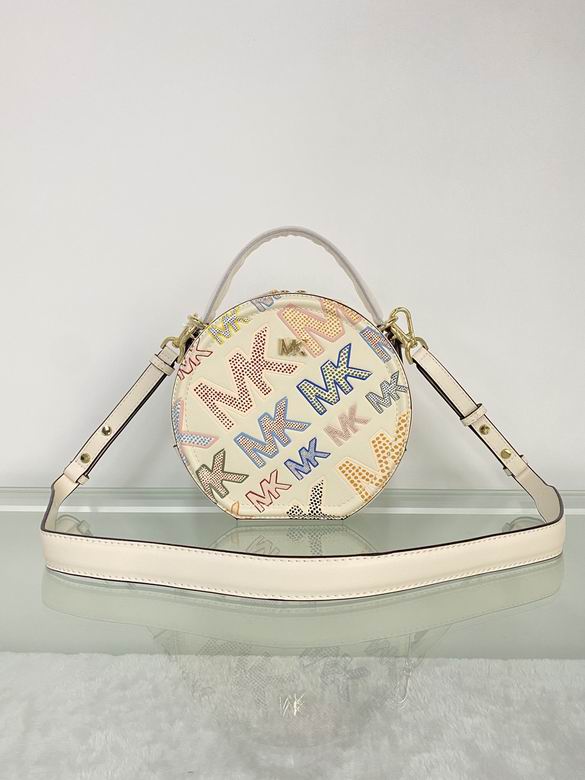 Delaney 21X20X8cm 082201 EY 10