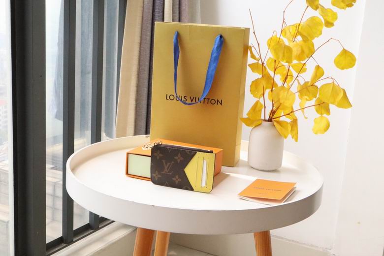 M81882 12X8X0.8cm YG 1