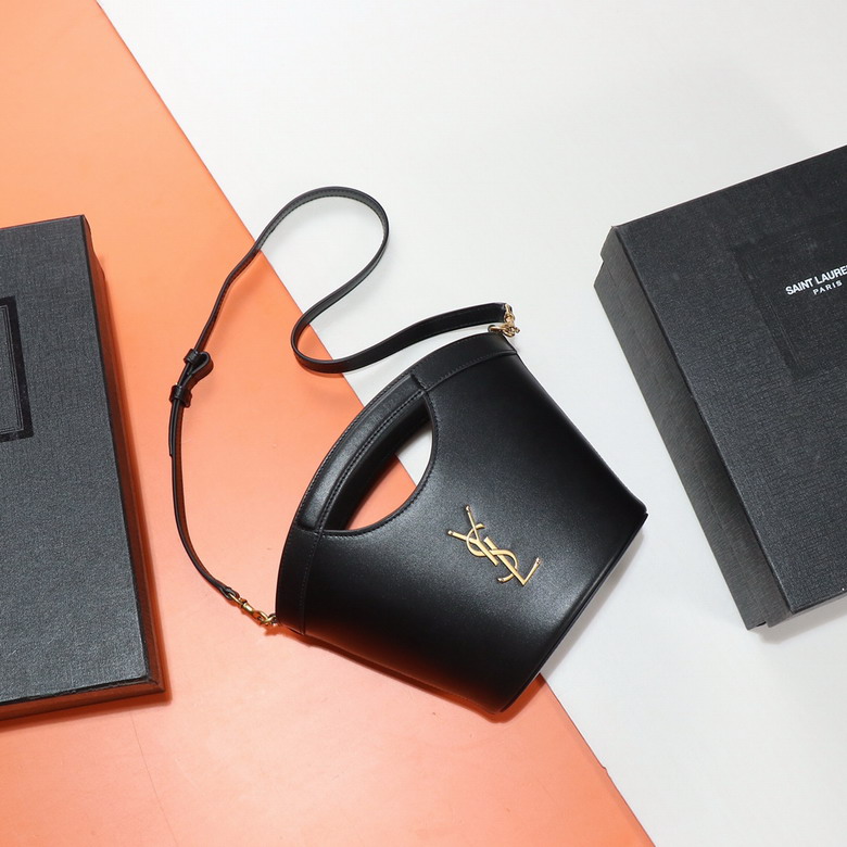 YSL leather 791069 29x19.5x10cm 8D