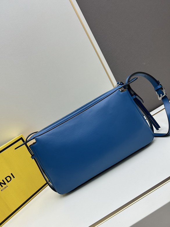 Fendi Simply 34.5x20x4.5cm jj1