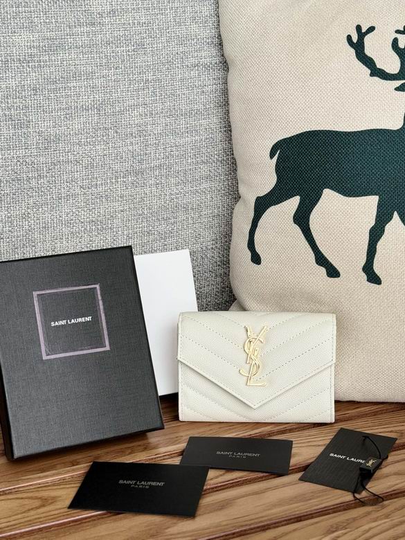 414404 13X9X3cm YG 8