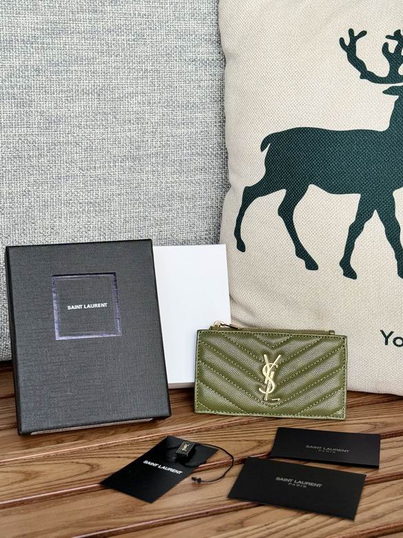 607915 13X8X2cm YG 7