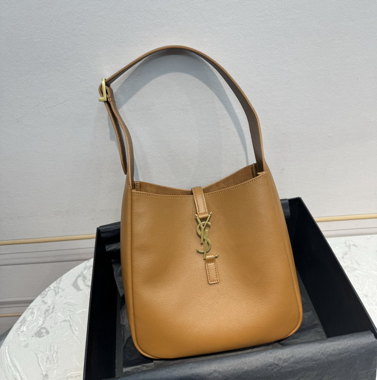 YSL 713938 23x22x8.5cm 8D