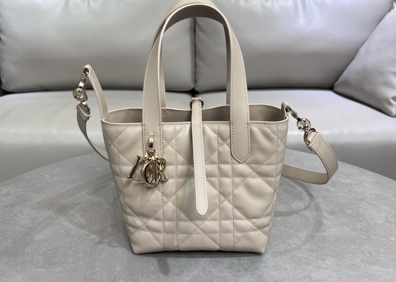 Dior 2835 16x18x12cm yz1