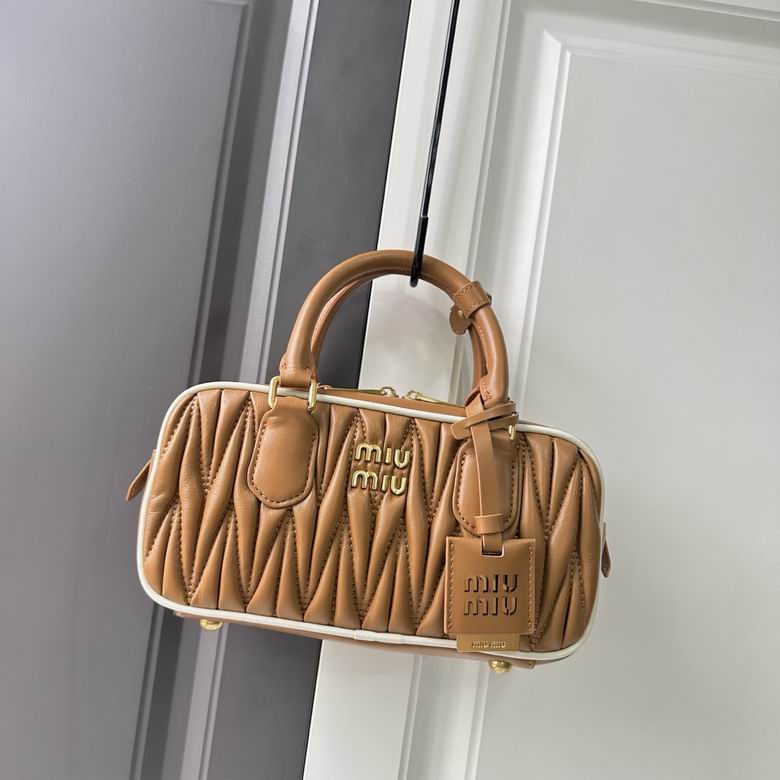 5BB142 22X10.5X7.5cm YG 3colour