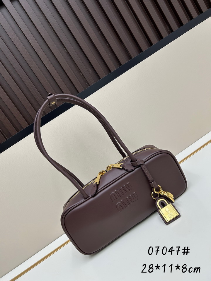 Miu 07047 28x11x8.5cm jj1