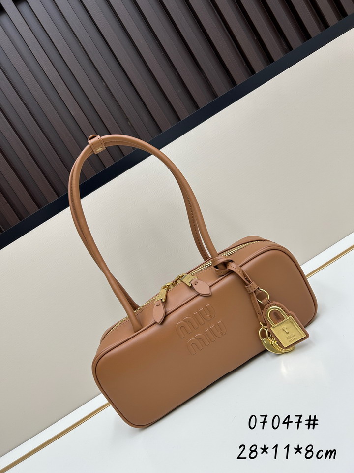 Miu 07047 28x11x8.5cm jj3