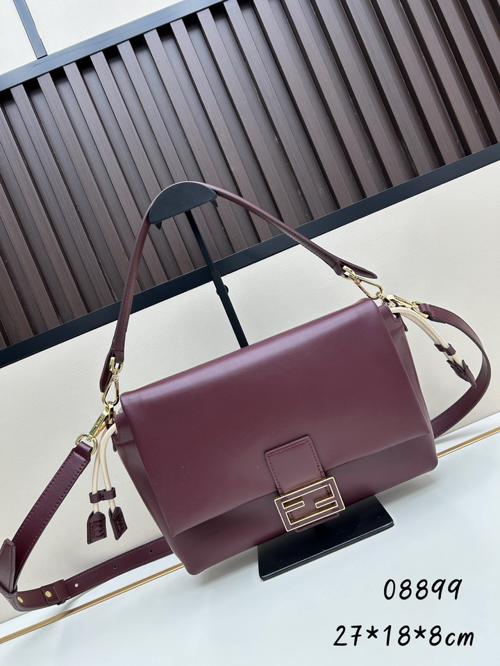 Fendi H08899 26.5x18x8.5cm jj5