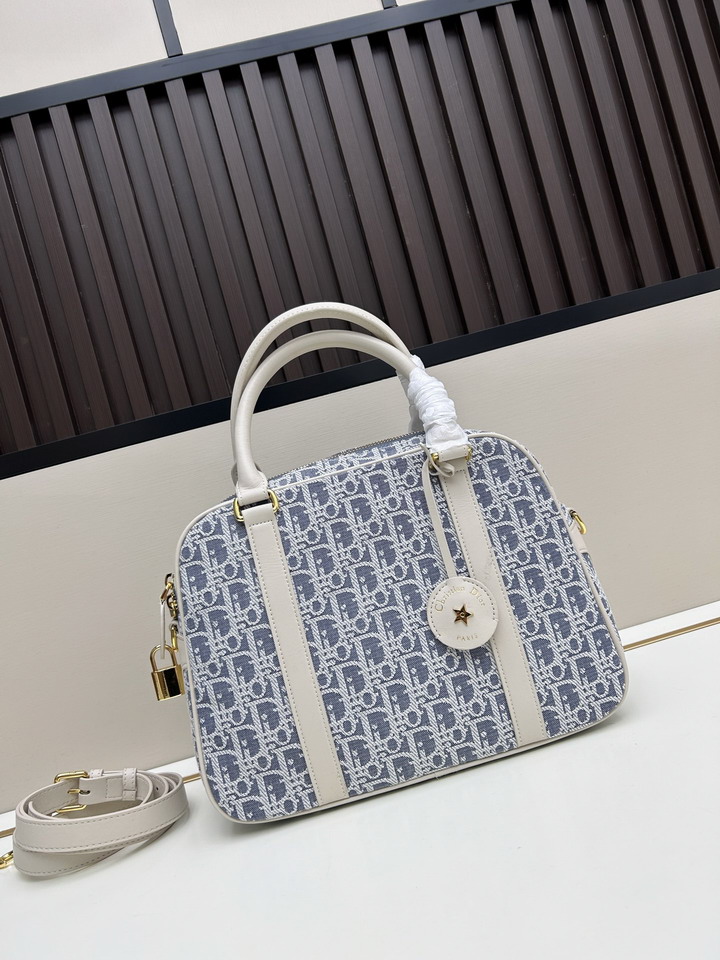 Dior 8029 31x22.5x11.5cm jj