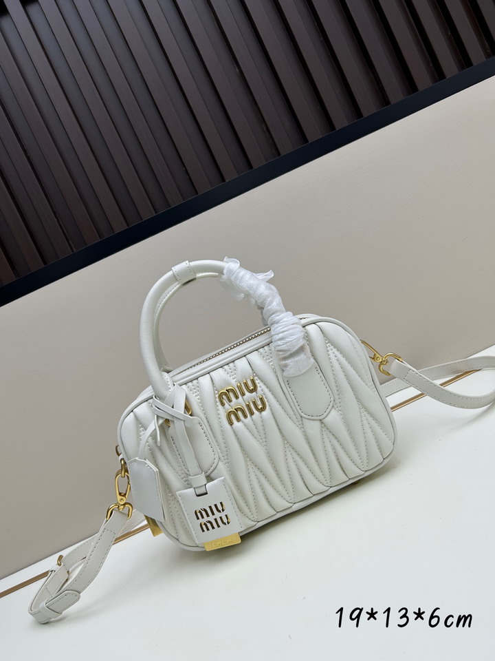 Miu pretty 19x13x6cm ss3