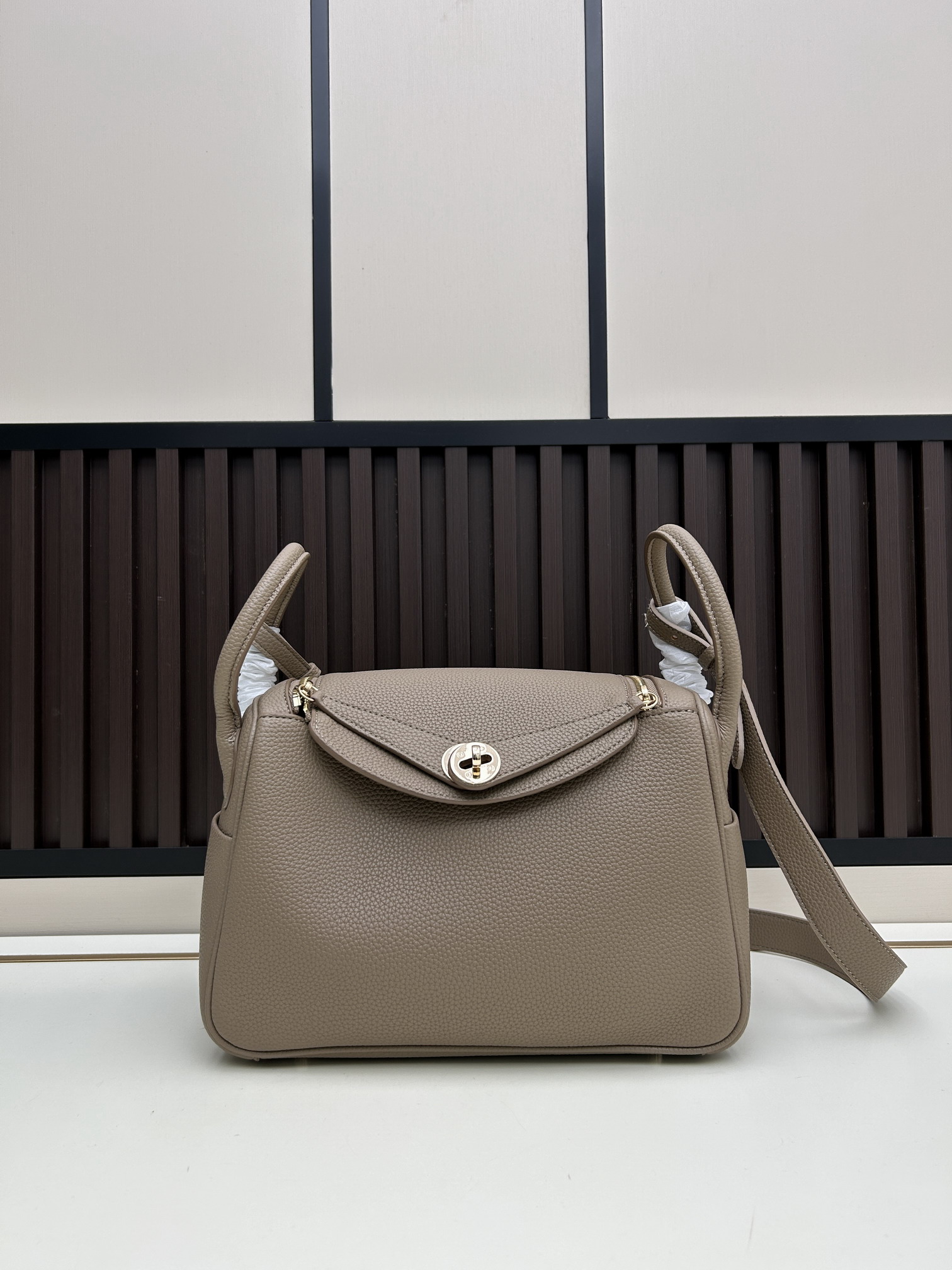 Hermes 8916 26x18x12cm jj2