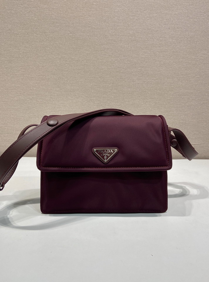 Prada 1BD258 23.5x18x11cm AP3