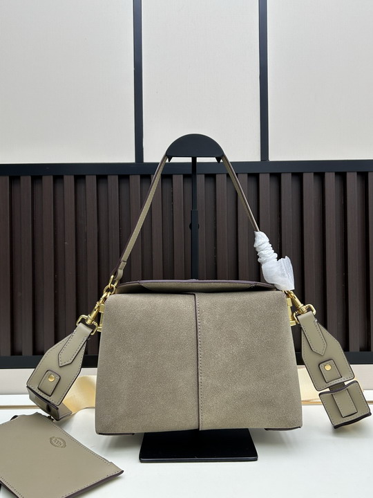 TOD'S 1H3133 25x17.5x10cm ss6