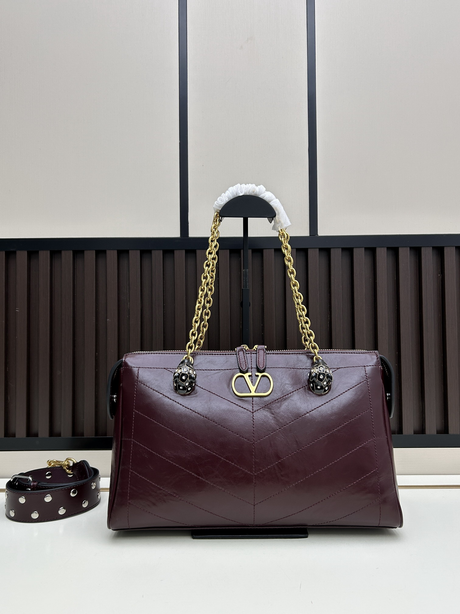 Val 20278 33x19.5x9cm jj1