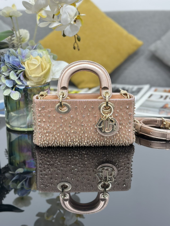 Dior Lady M0613 22x12x6cm yz3