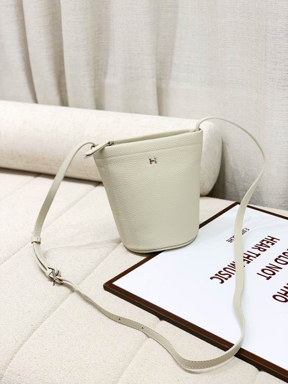 Hermes 2205 17.5x17.5x10cm zy