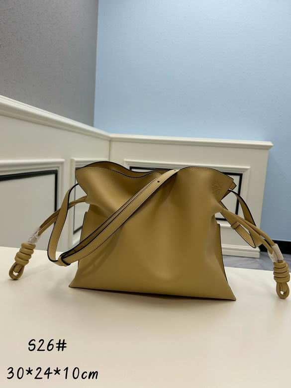 Loewe S062 30x24.5x10.5cm ww