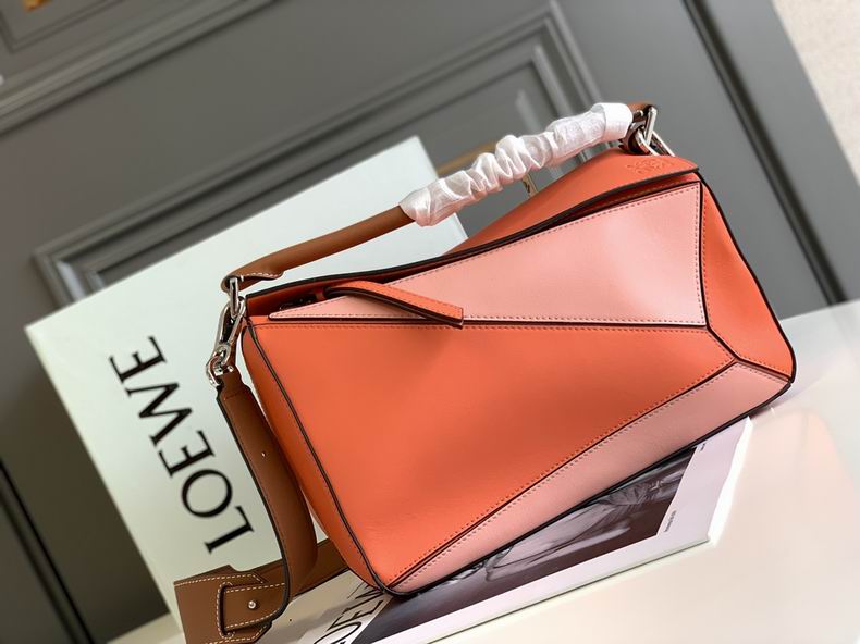 Loewe 061827 29x19.5x14c ss8
