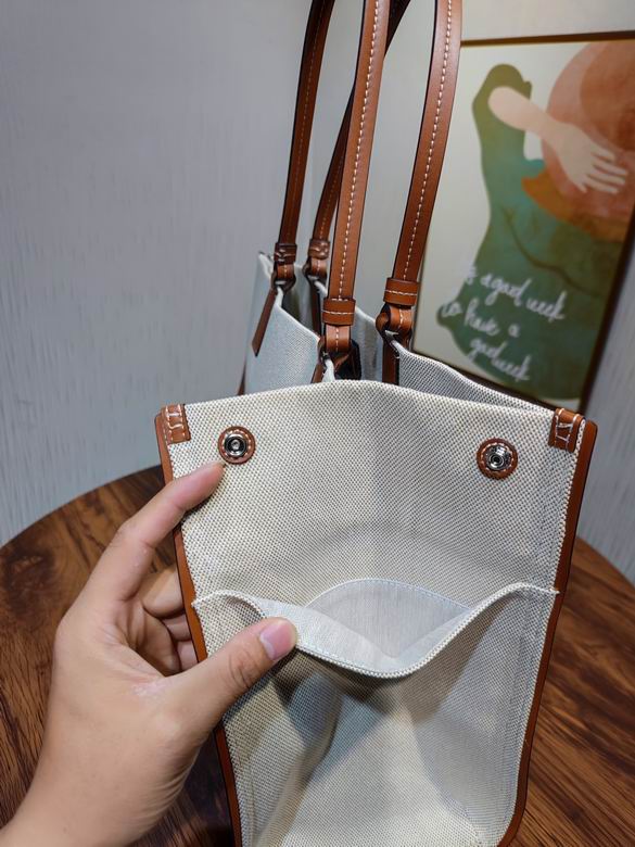 0012 33X43.5X13cm TB 7