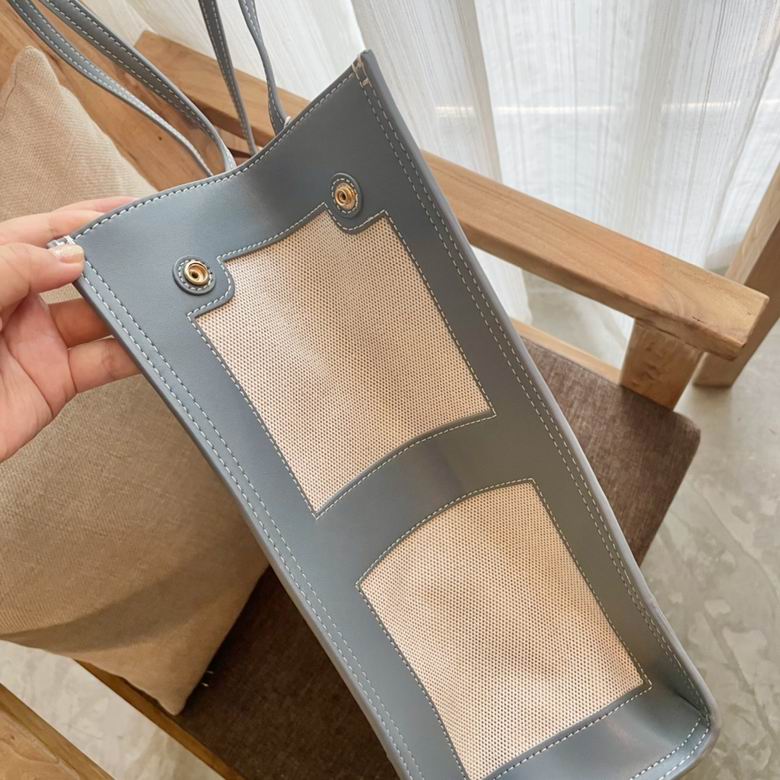 0099 33X43.5X13cm TB 4