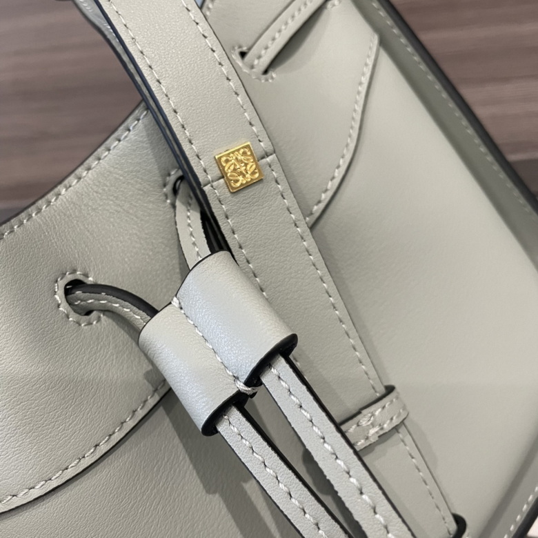 061847 19X11X17cm SS (25)