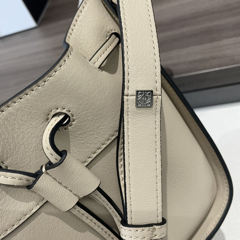 061847 19X11X17cm SS (9)