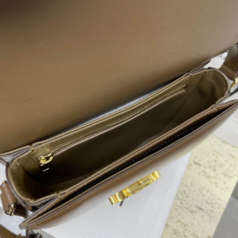 110413 18.5X16X6cm YG 9色 61