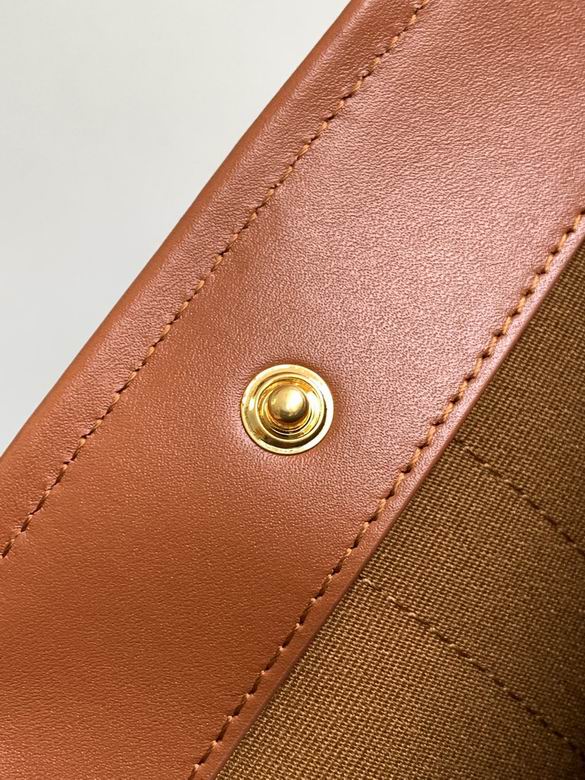 115082CAS.04LU 26.5X23X12cm XM 9