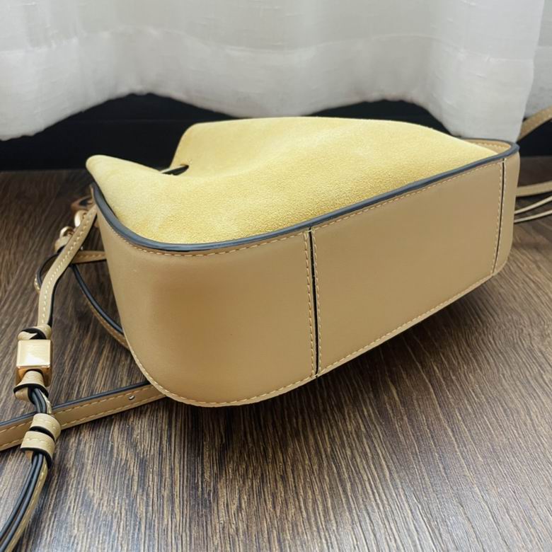 1628 23.2X21.2X6.7cm TB 4色 32