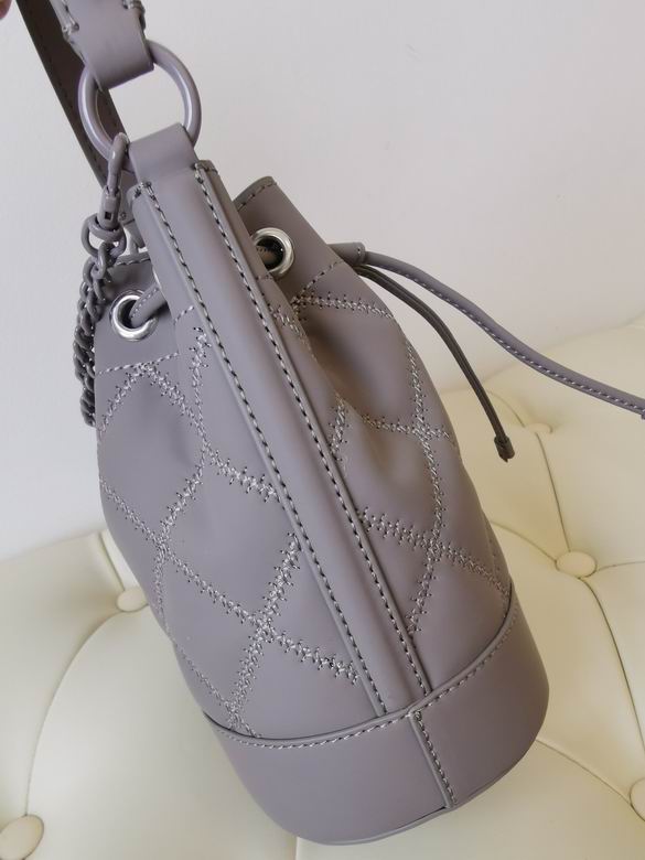 1822 19X13.5X9cm TB 3