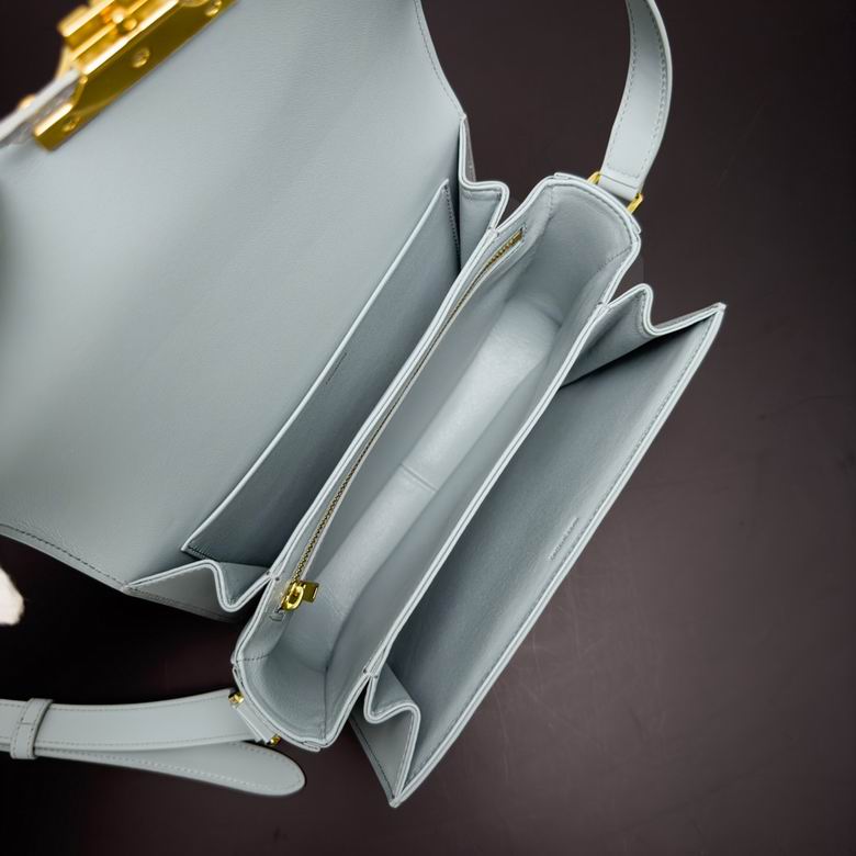 187366 22X16.5X7cm YG 16色 135