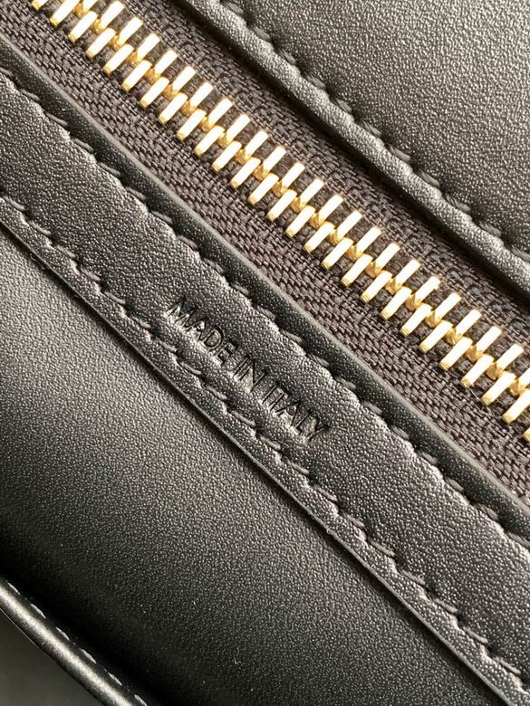 199873s 26X21X11cm SF 2色 18