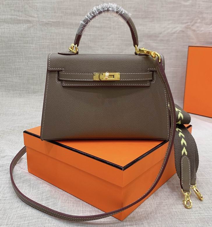 19X22cm 042302 YG 9 (1)