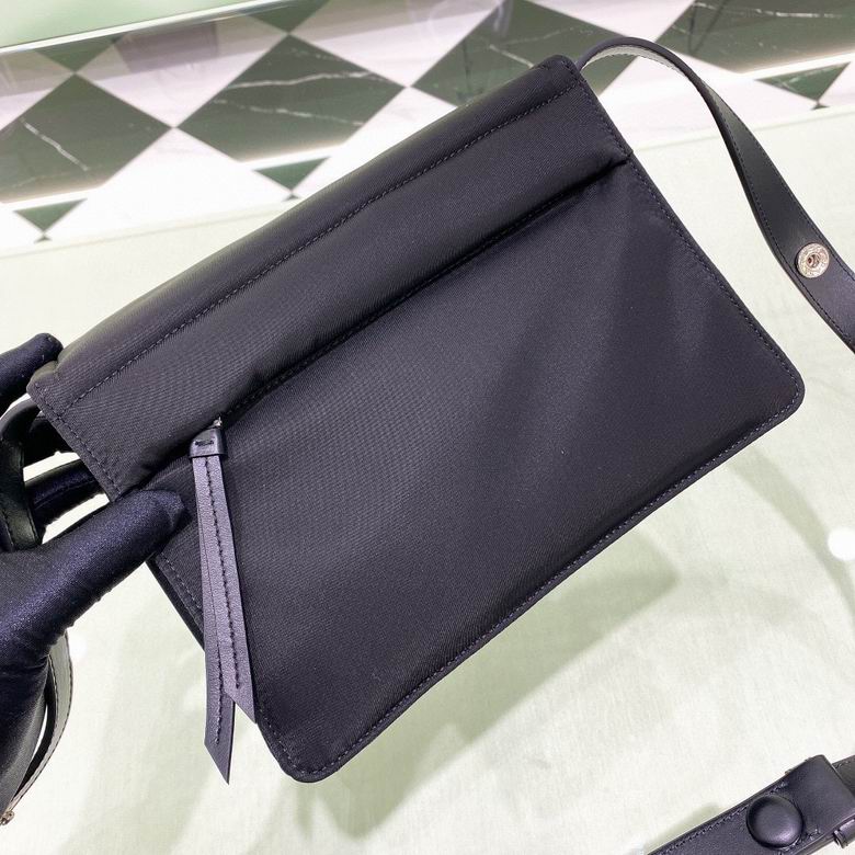 1BD313 23X16X11cm DN 4色 30