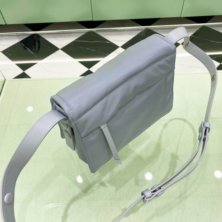 1BD313 23X16X11cm DN 4色 4