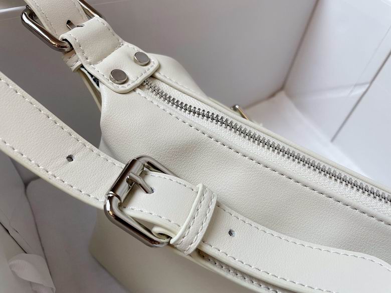 1BD740 YG 2色 1_ (15)