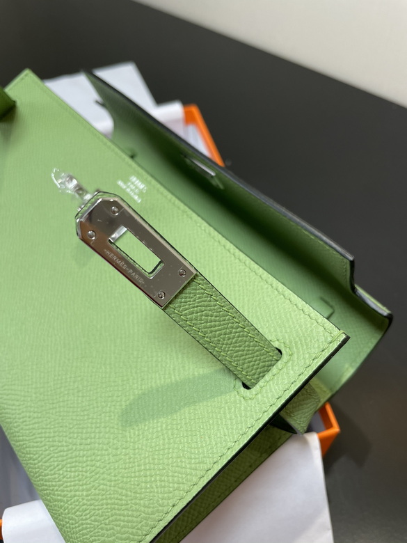 20.5X11X2cm 081703 AM 11 (6)