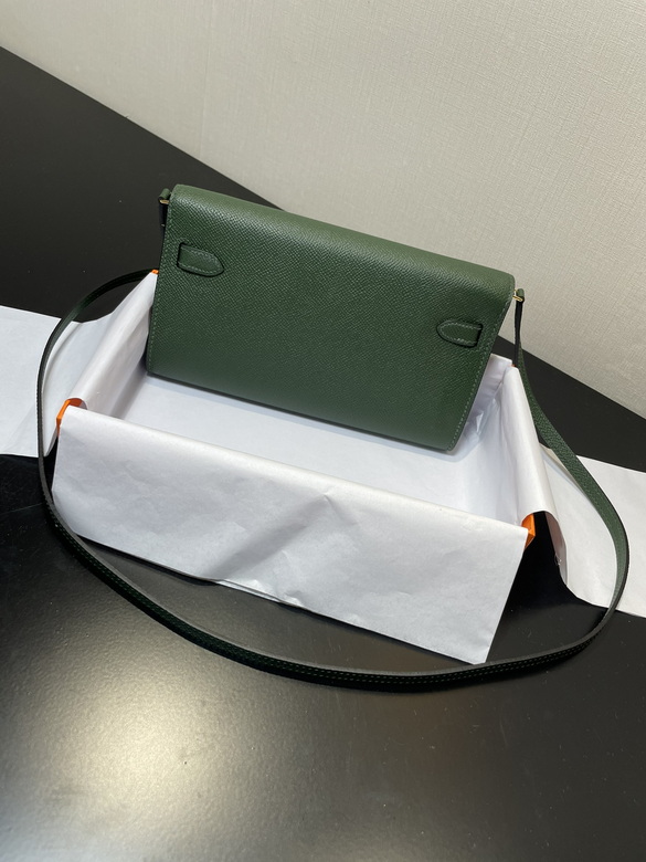 20.5X11X2cm 081703 AM 12 (2)