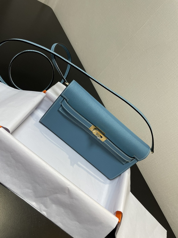 20.5X11X2cm 081703 AM 23 (8)